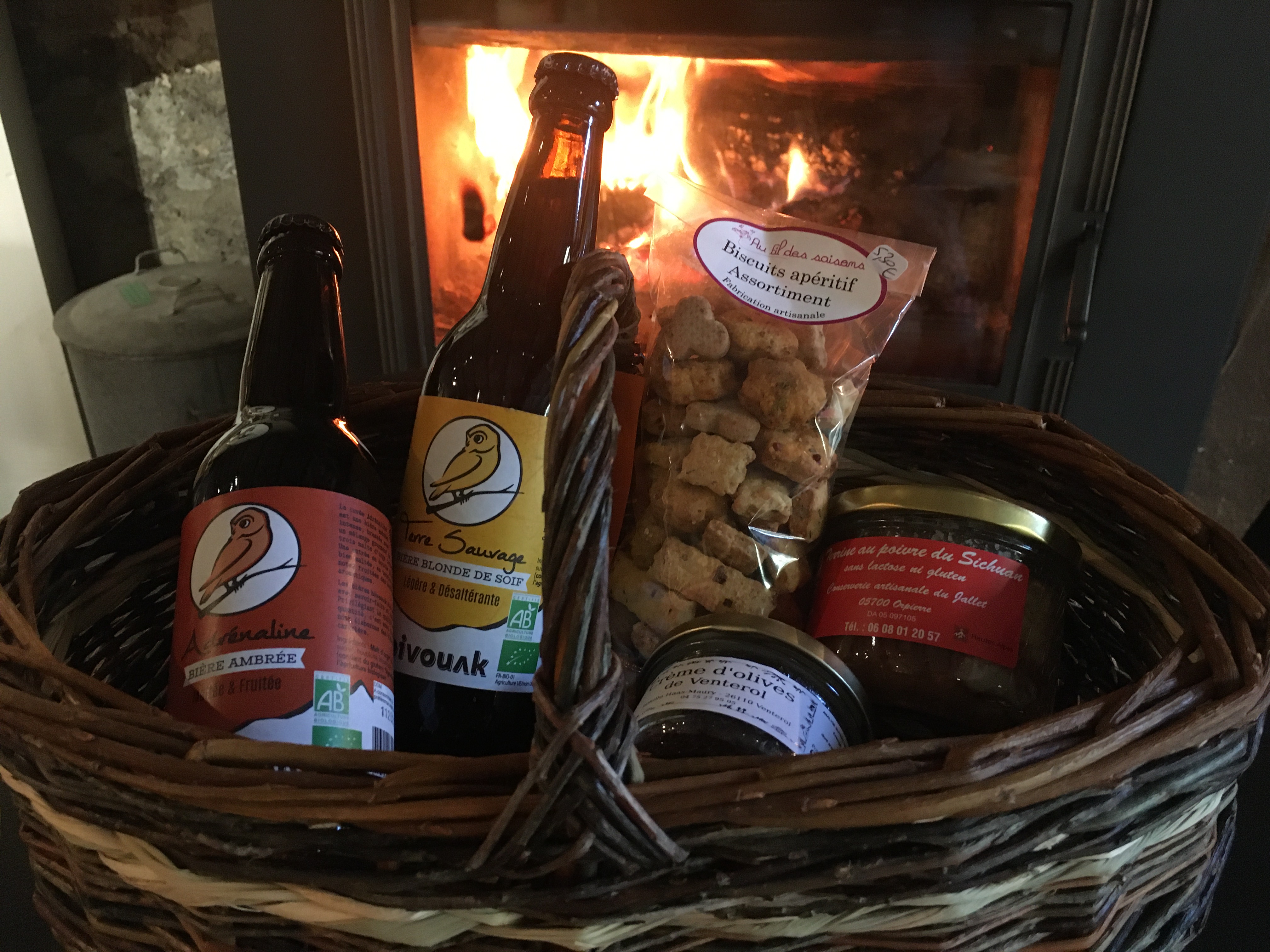 Idée cadeau : Panier apéro (produits vendus sans le panier)