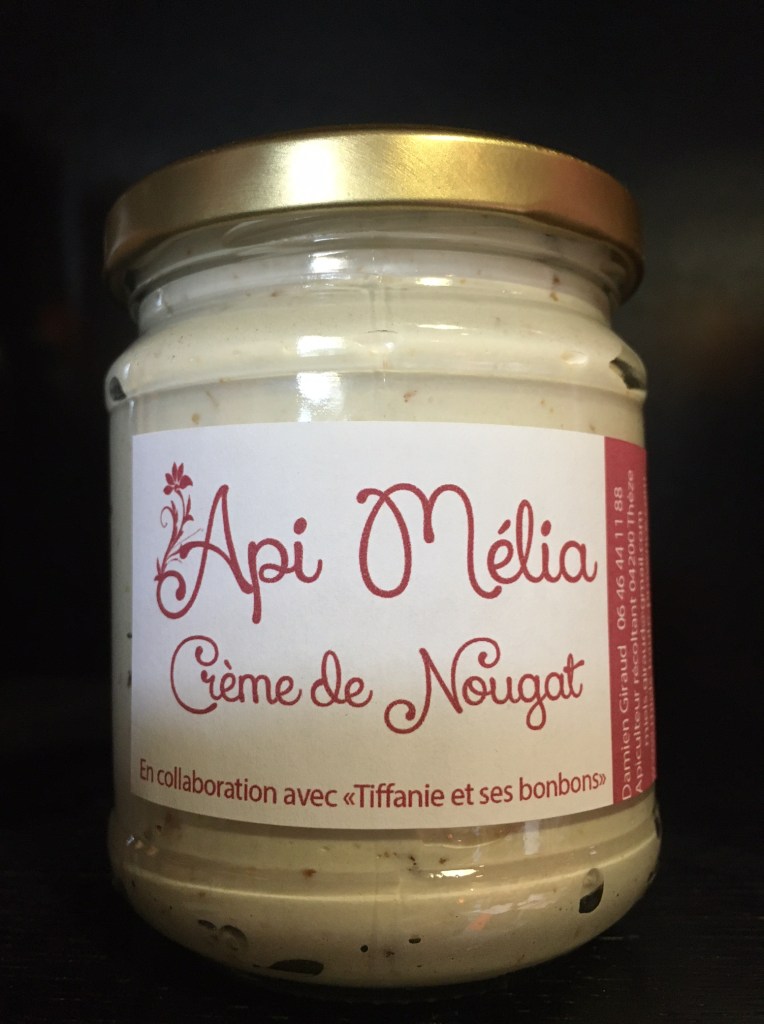 hangart-apimelia-nougat